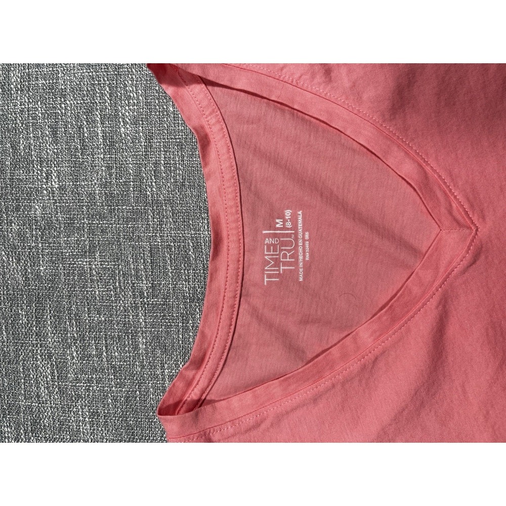 Time and Tru Women's M Pink Solid V-Neck Short Sleeve Pullover T-Shirt - Picture 2 of 5